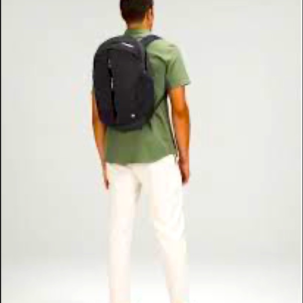 GREAT CONDITION! Lululemon Black Center Zip Backpack